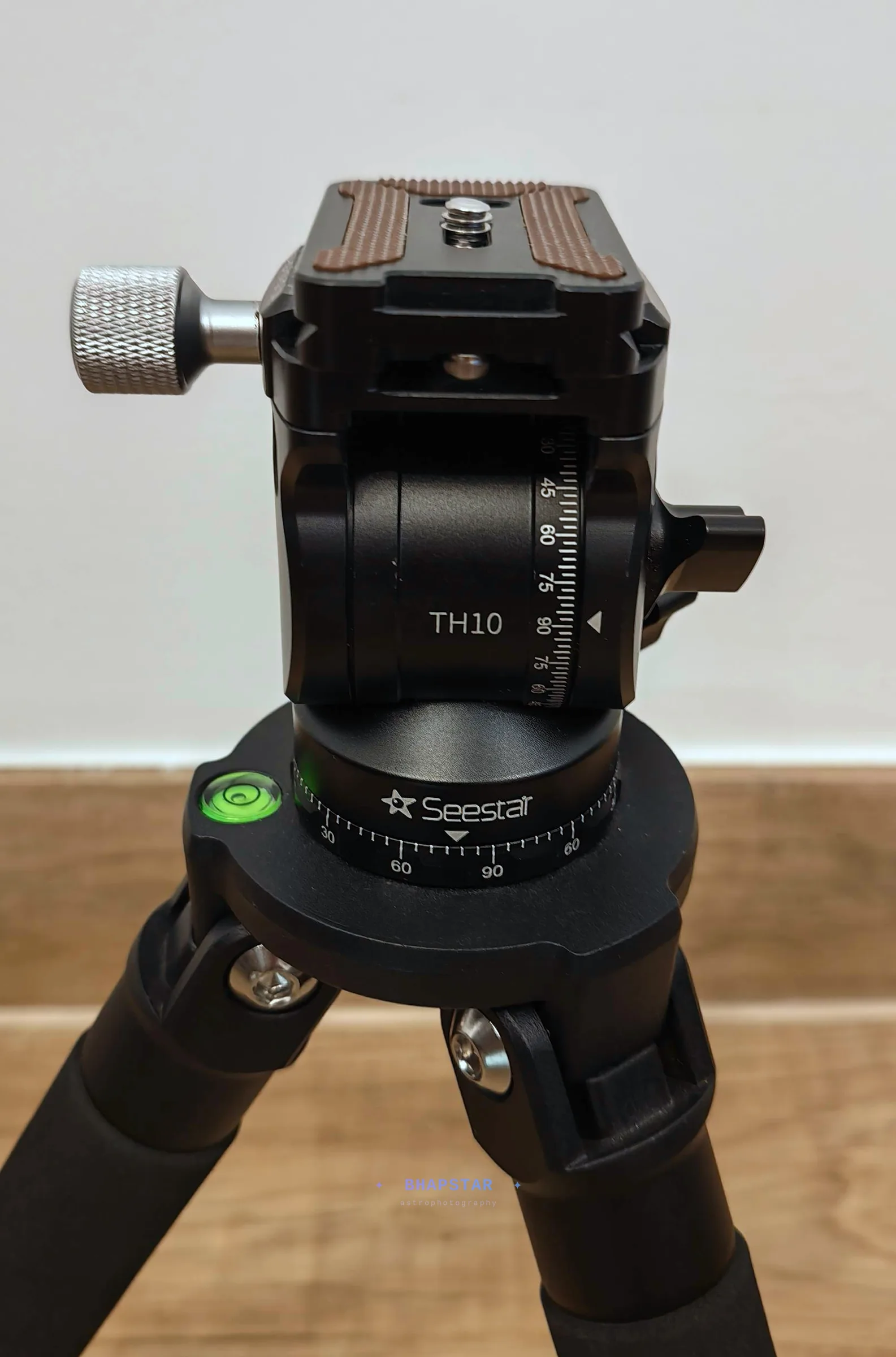 ZWO TH10 fluid head on the TC20 tripod, showing the tilt scale and bubble level