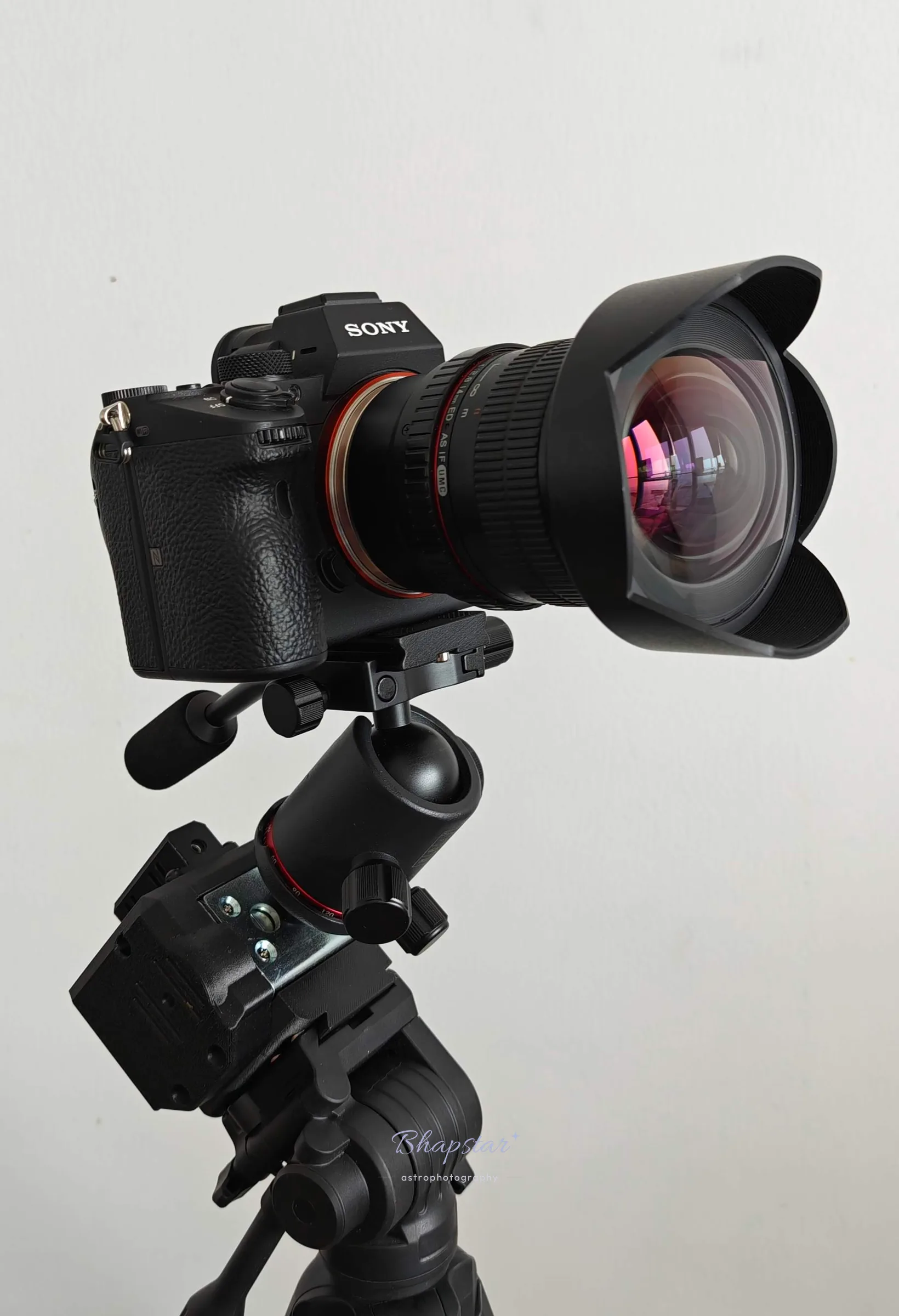 TeSeek Nano Light Adventurer star tracker on a tripod pan head, carrying a ball head, a Sony A7 III and a Samyang 14mm lens
